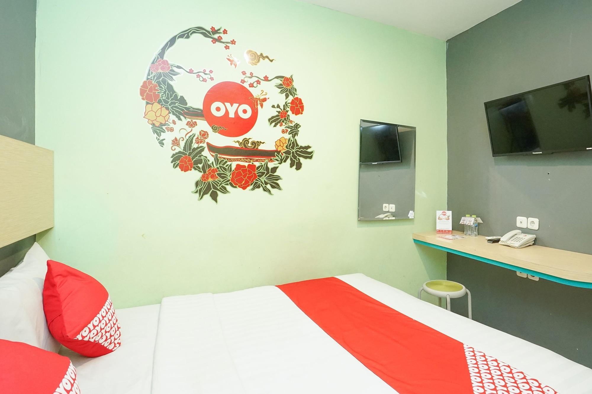 Oyo 277 Rukotel Near Rsu Adi Husada Undaan Kota Σουραμπάγια Εξωτερικό φωτογραφία